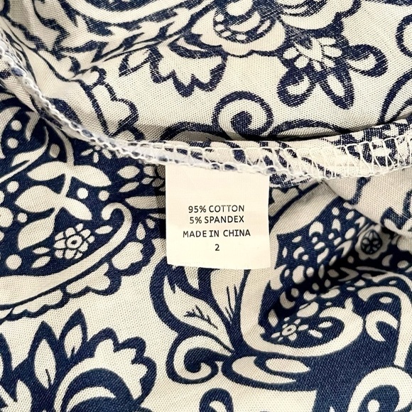 YIDARTON, OFF SHOULDER, SOFT COTTON, MAXI DRESS IN BLUE & WHITE. SIZE M - Picture 5 of 5